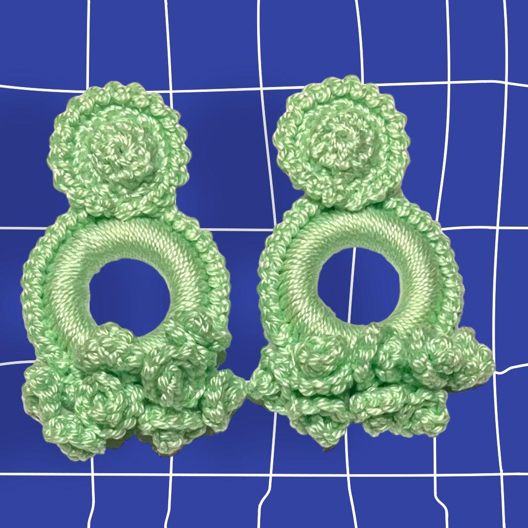 BRINCOS CROCHÉ ROSINHAS